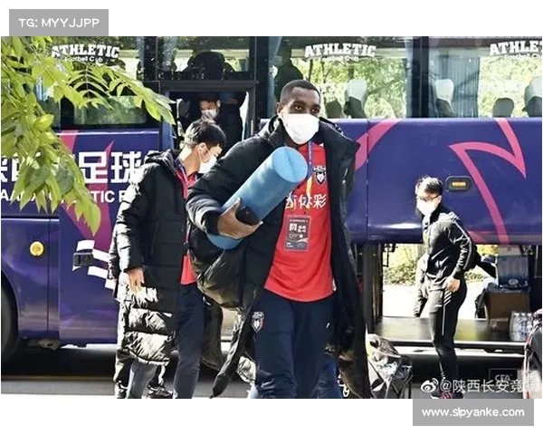 上半场结束陕西大秦之水暂时0:1落后南通支云 加油西北狼! 上半场结束陕西大秦之水暂时0:1落后南通支云 加油西北狼!