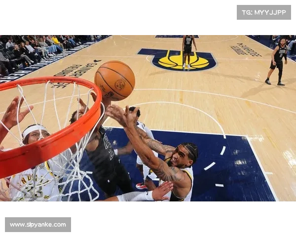 不怵大场面！新秀布泽利斯半场9中5拿10分 上演背运突破单臂暴扣